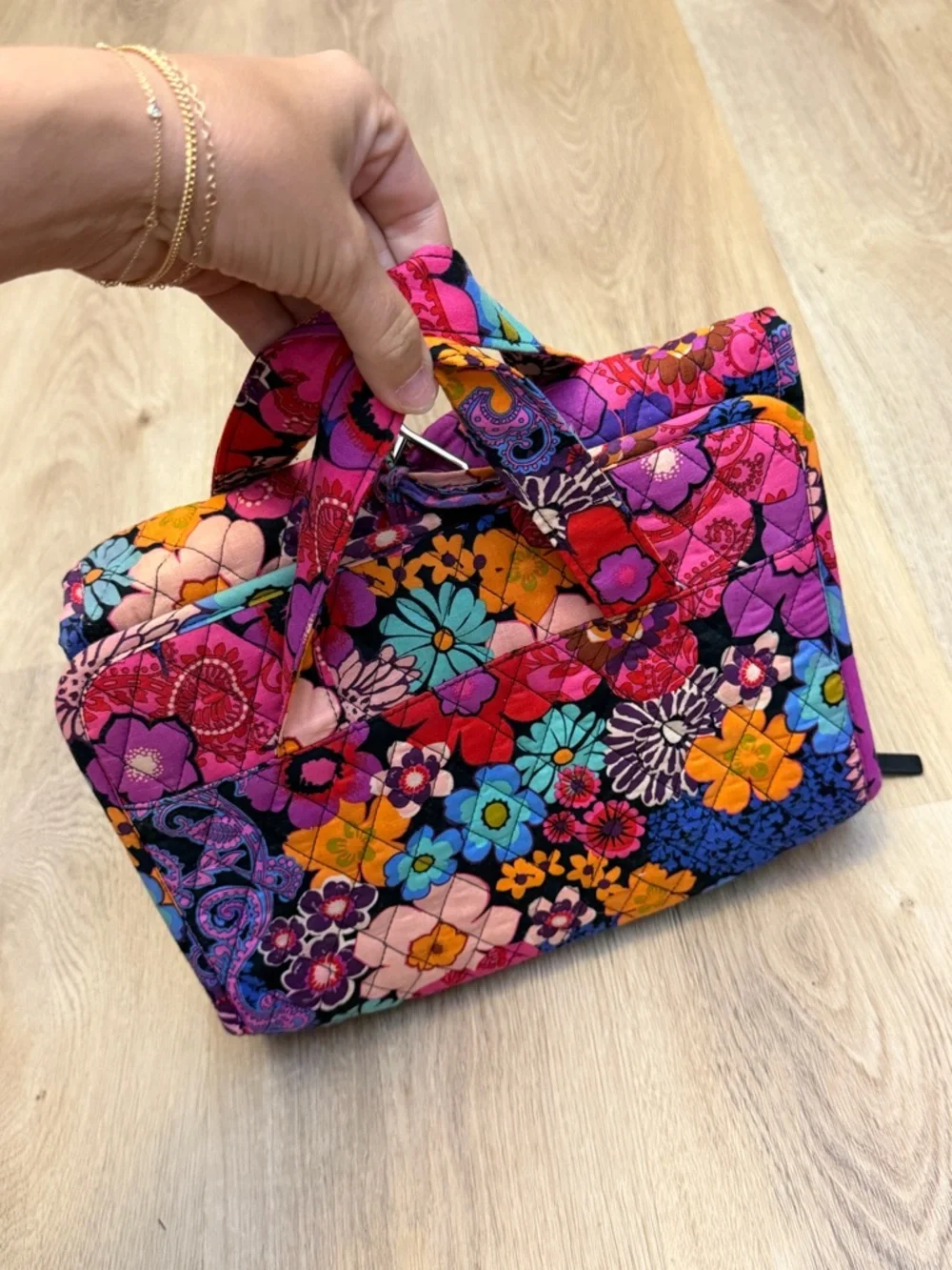 Vera Bradley Cosmetic Toiletry Quilted Tote Vibrant Floral